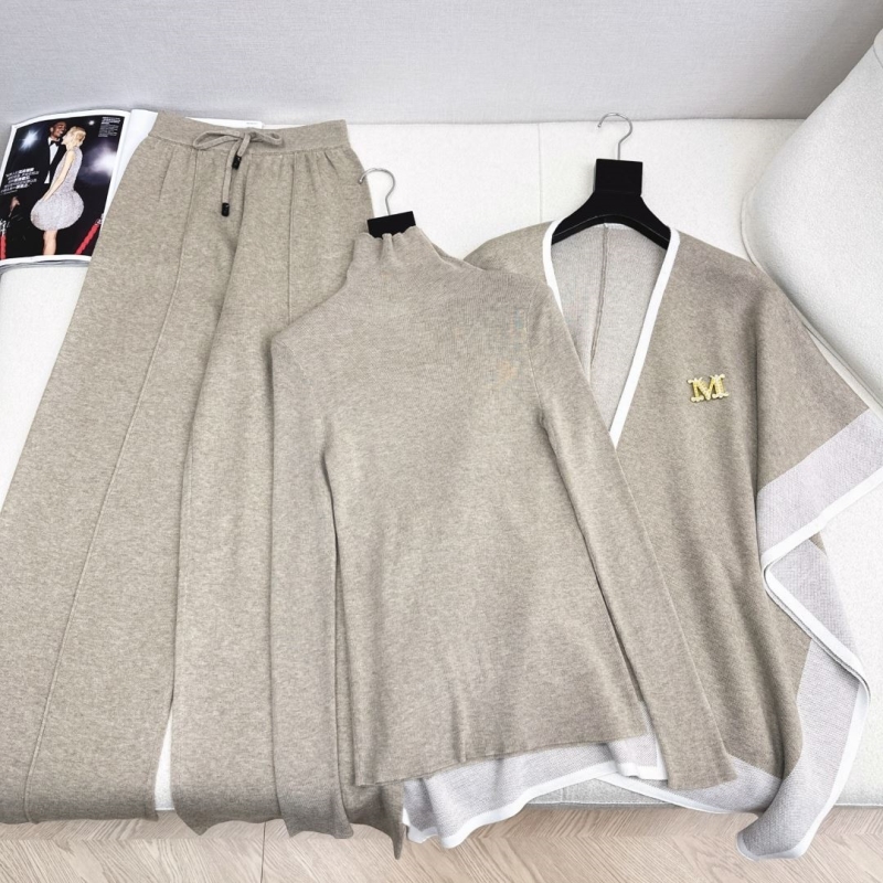 Ce1i*e suits